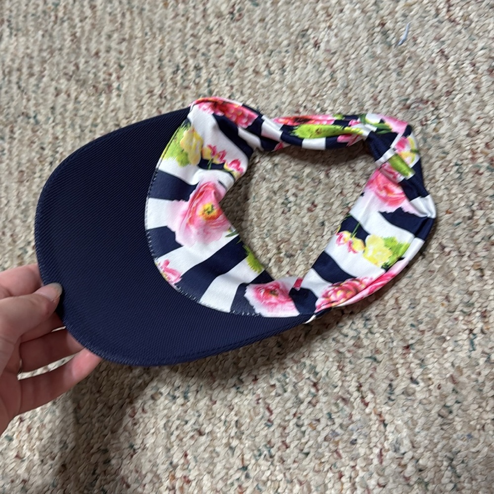 Cute Visor! - Picture 3 of 3